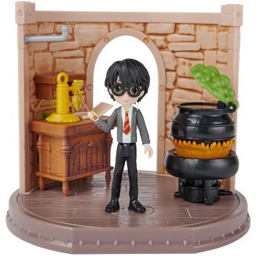 Spinmaster: Harry Potter Magical Charmers' Classroom Playsets - Harry in Potion class